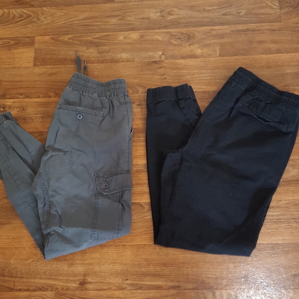 2 jogger pants